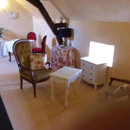 Le Moulin De Meral Montsûrs المظهر الخارجي الصورة